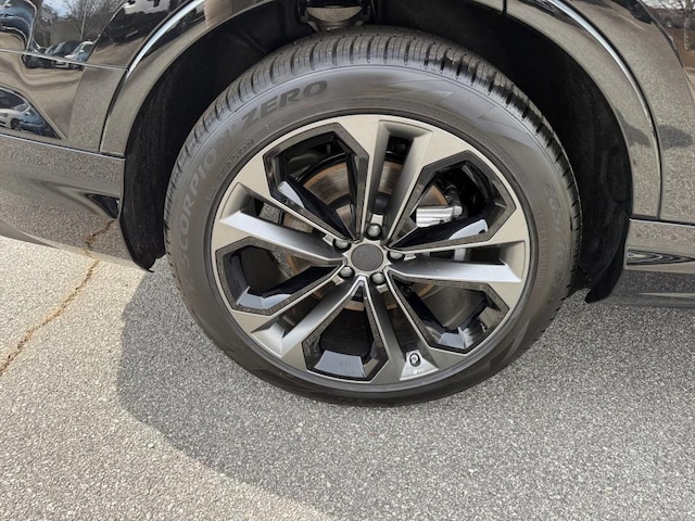2026 Audi Q7 Premium Plus - Photo 7