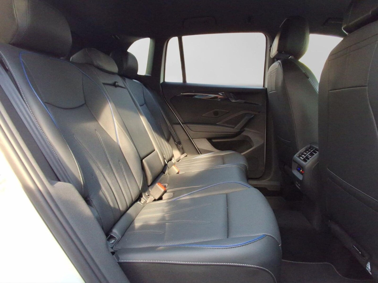 Volkswagen Tiguan – Bild 6
