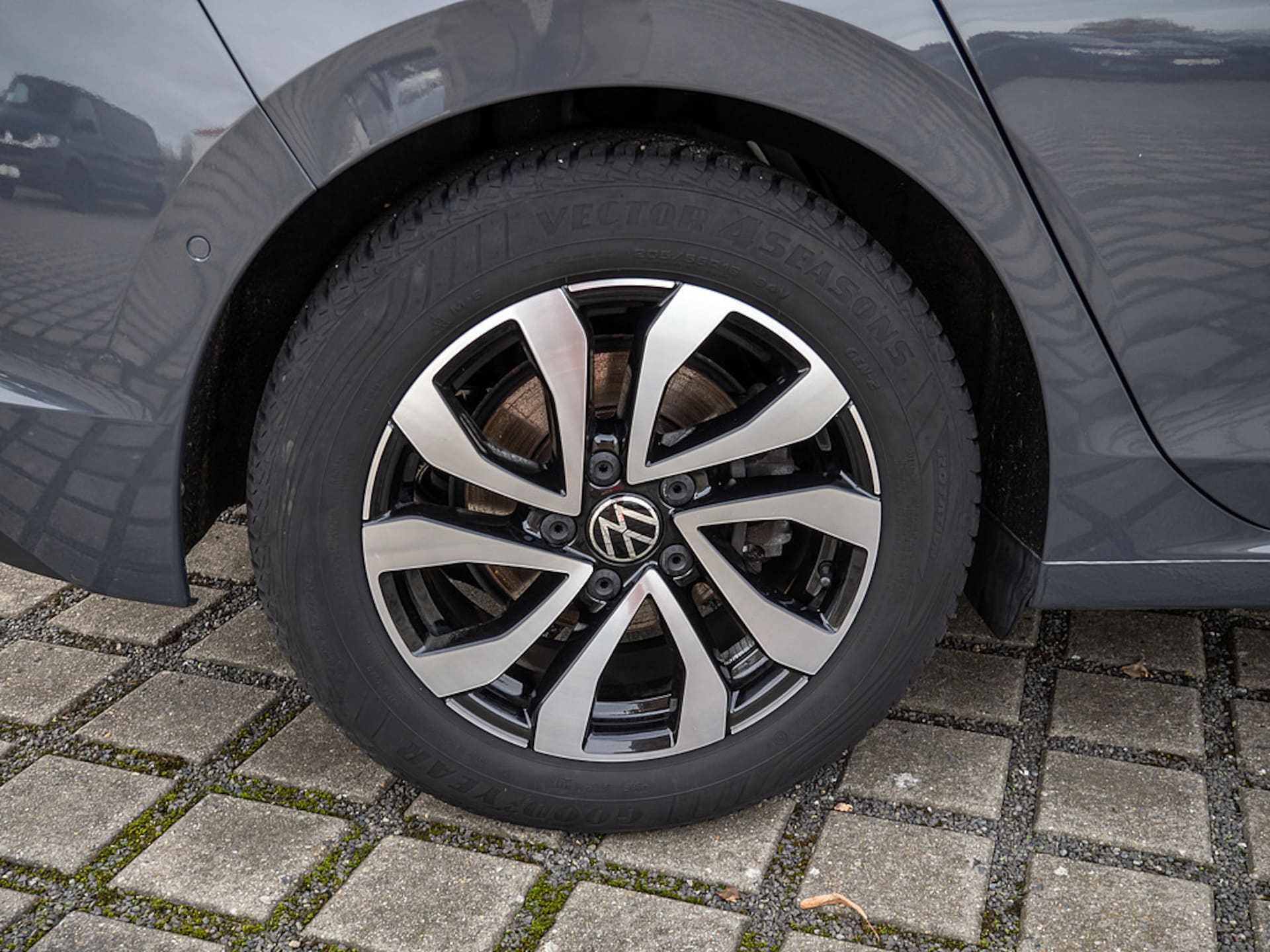Volkswagen Golf Active