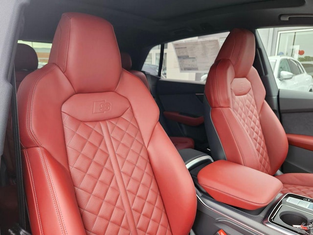 2026 Audi SQ8 Premium Plus - Photo 18