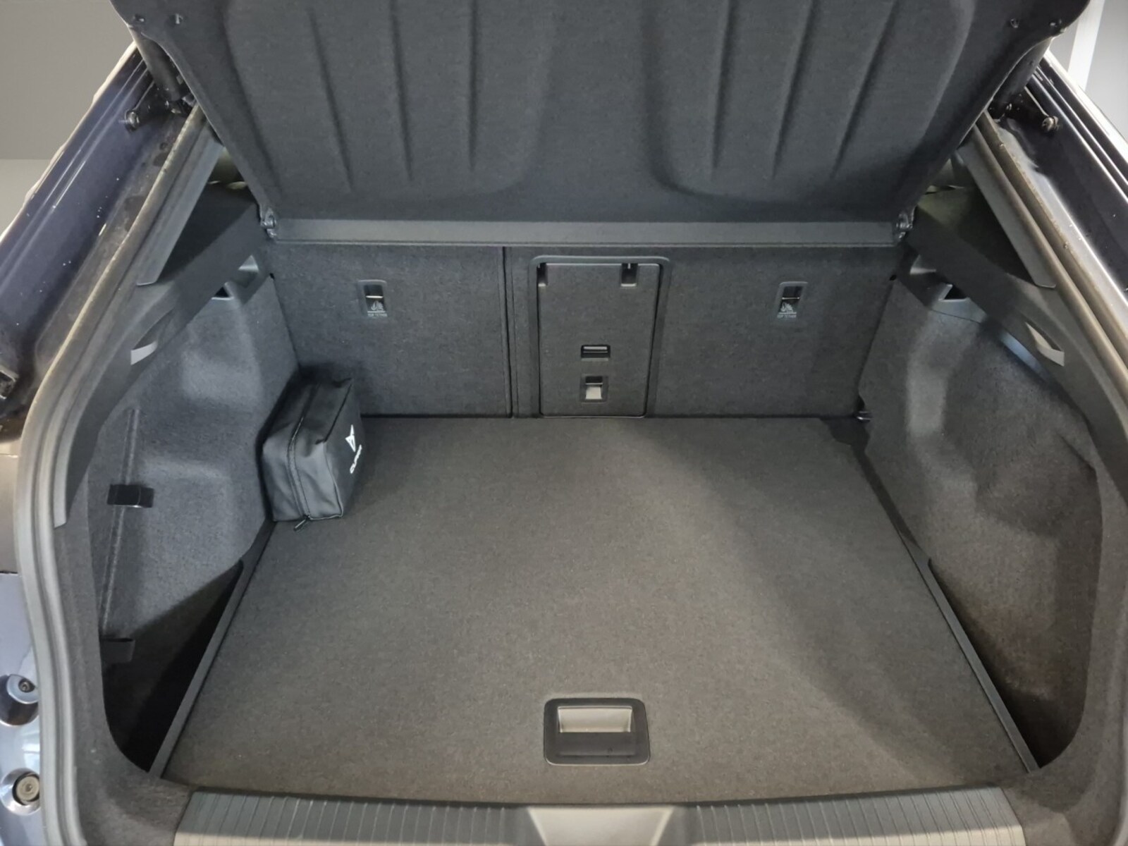 CUPRA Tavascan – Bild 14