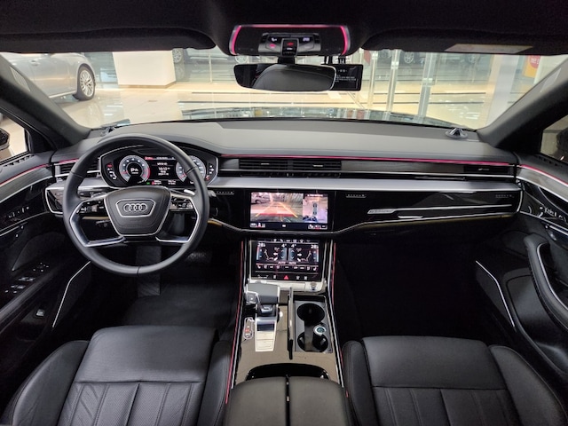 Audi A8 L 8