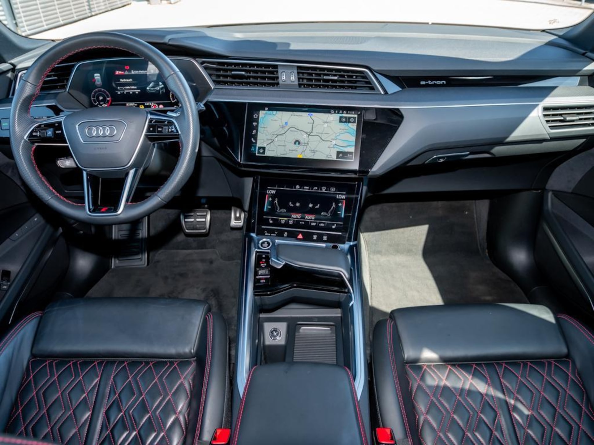 Audi Q8 e-tron S line