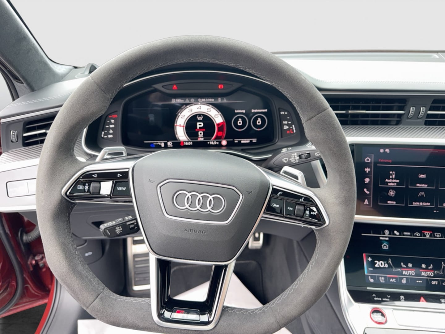 Bild über Audi RS 6 Avant performance quattro tiptronic - für weitere Informationen kontaktieren Sie den Audi Partner