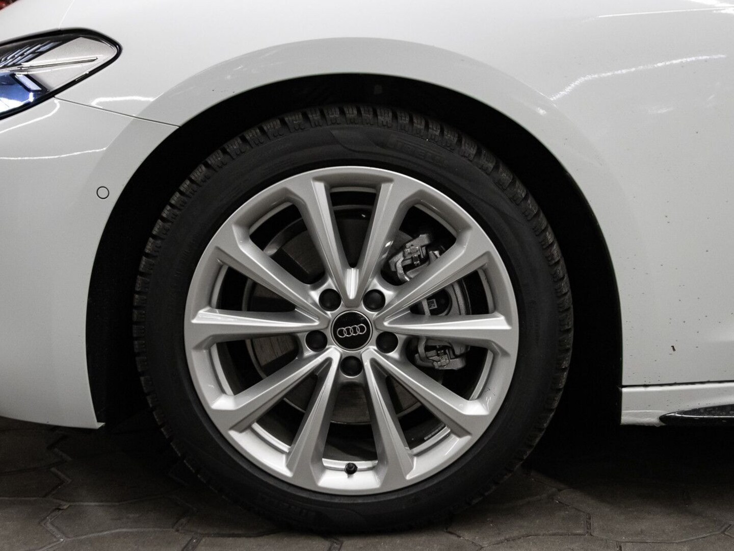 Bild über Audi A5 Avant TFSI 150 kW S tronic - für weitere Informationen kontaktieren Sie den Audi Partner
