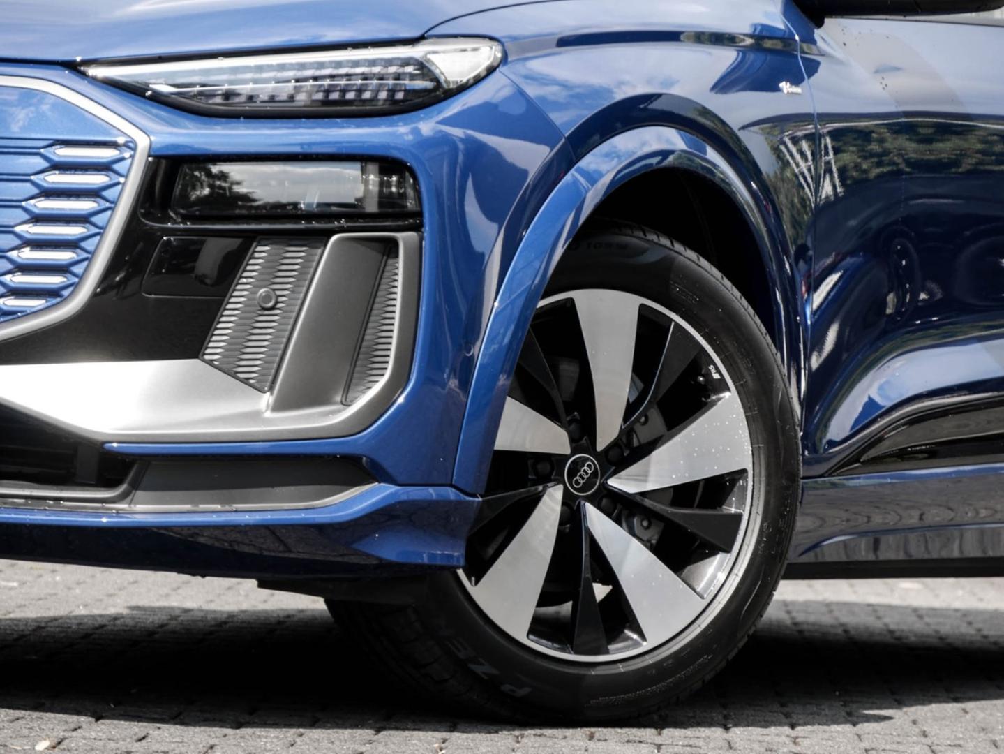 Image about Audi Q6 SUV e-tron e-tron quattro