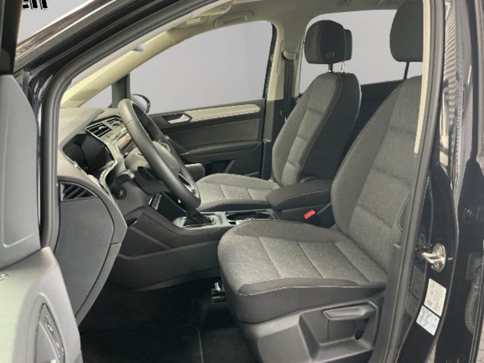 Volkswagen Touran – Bild 11