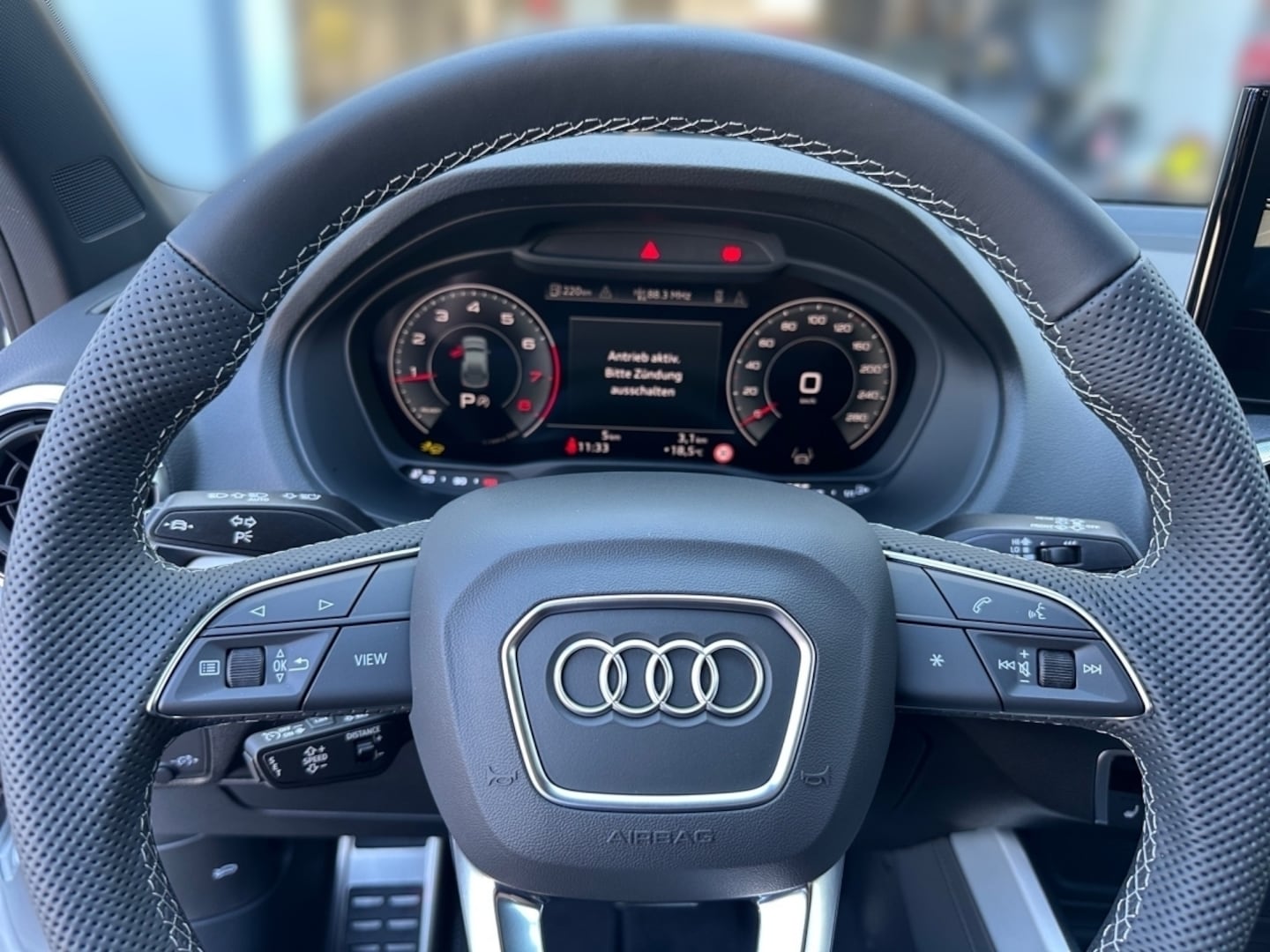 Bild über Audi Q2 S line 40 TFSI quattro S tronic - für weitere Informationen kontaktieren Sie den Audi Partner