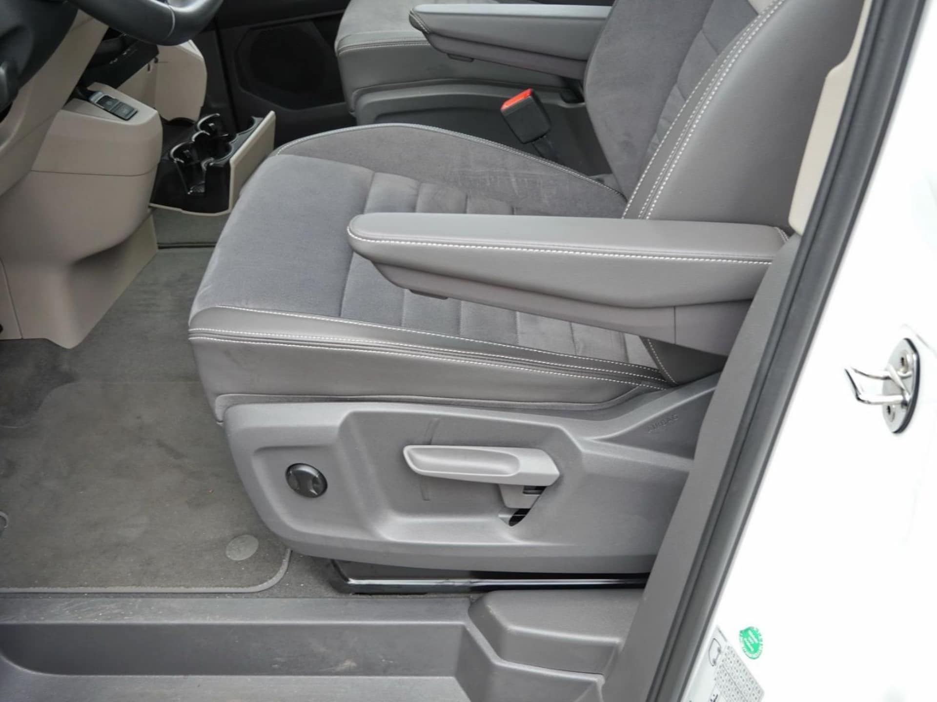 Volkswagen Multivan Life