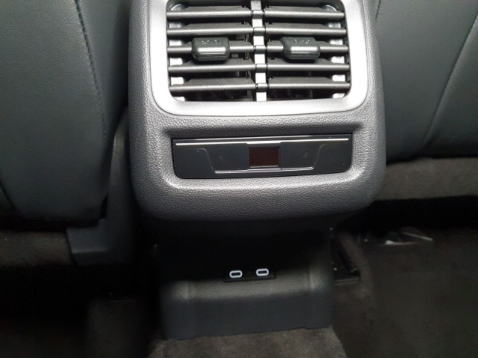 Volkswagen T-Roc – Bild 12