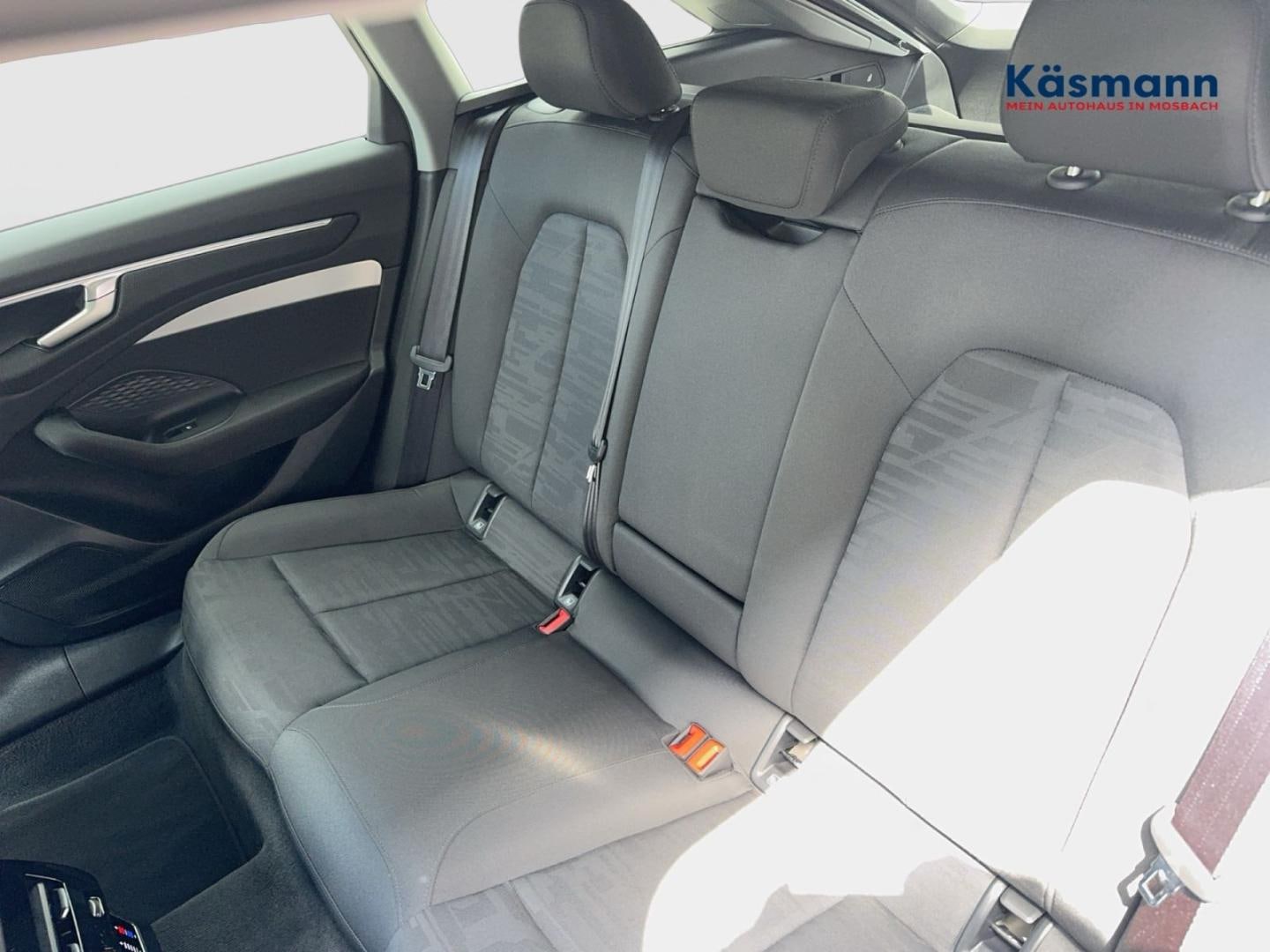 Bild über Audi A6 Avant TDI 150 kW S tronic - für weitere Informationen kontaktieren Sie den Audi Partner