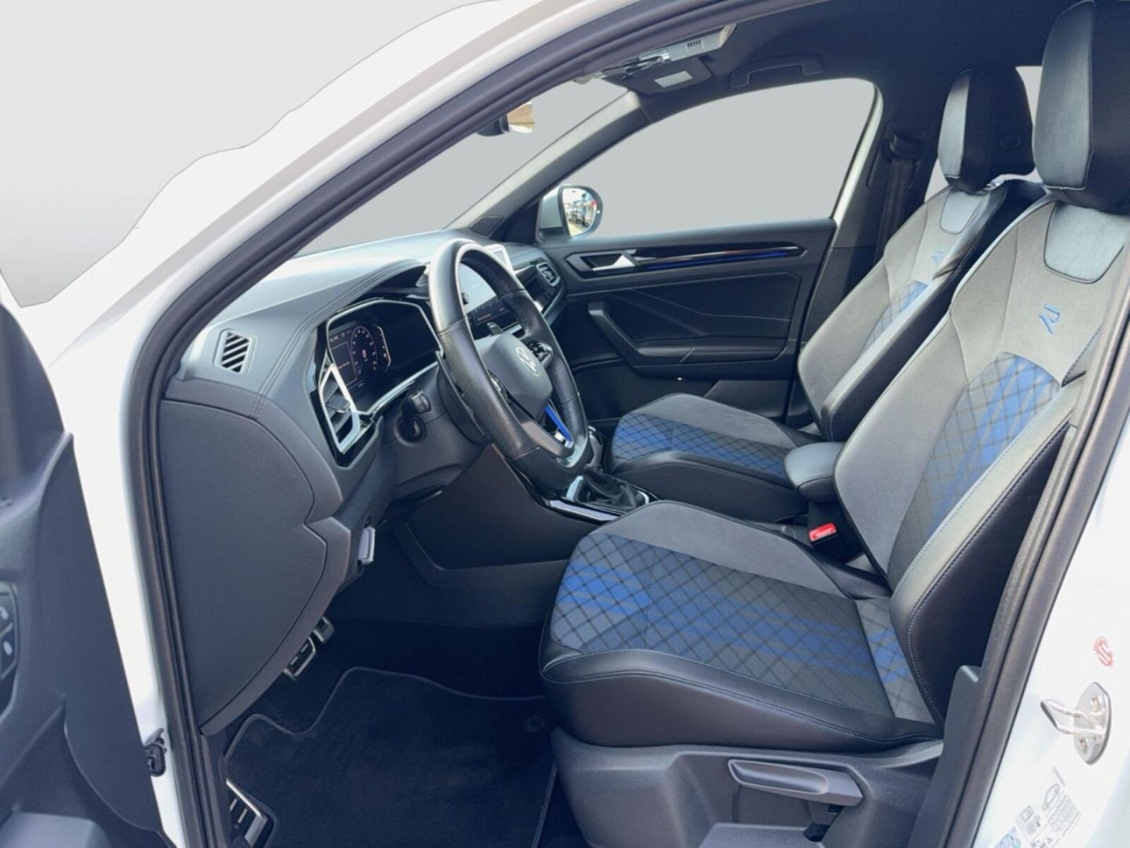 Volkswagen T-Roc – Bild 10