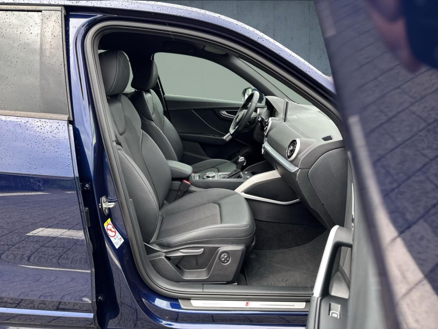 Bild über Audi Q2 S line 40 TFSI quattro S tronic - für weitere Informationen kontaktieren Sie den Audi Partner