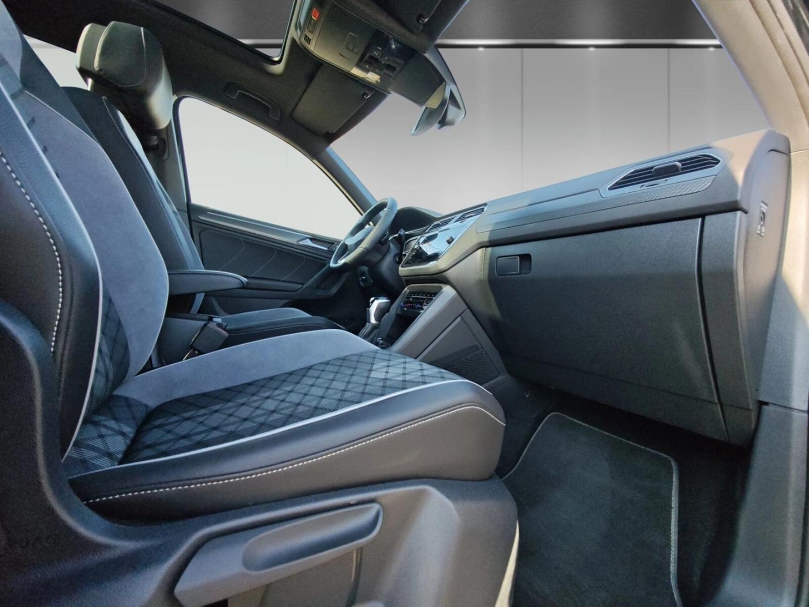 Volkswagen Tiguan – Bild 16
