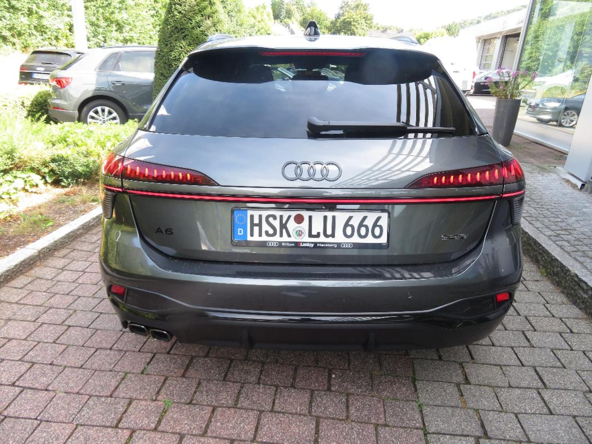 Audi A6 Avant S line