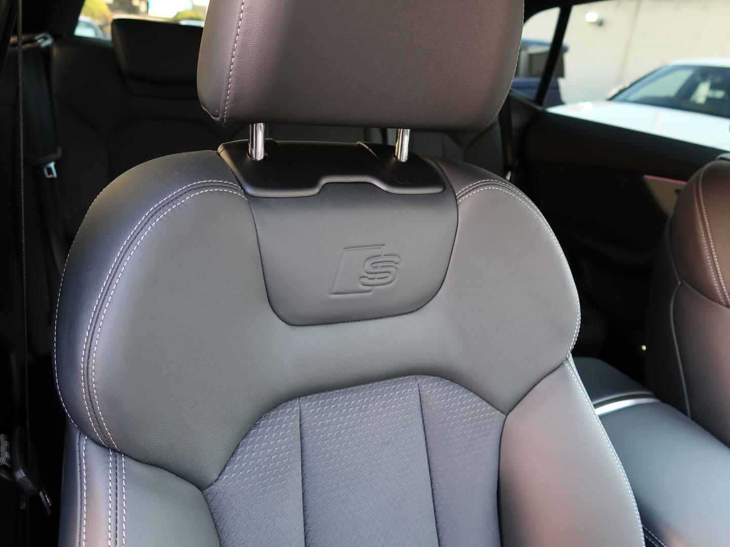 Audi Q8 55 TFSI quattro S line 250(340) kW(PS) tiptronic for more details contact your dealer