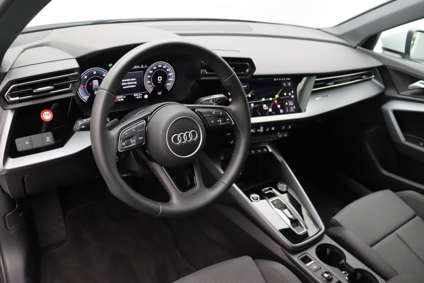Bild über Audi A3 Sportback S line 35 TDI S tronic - für weitere Informationen kontaktieren Sie den Audi Partner