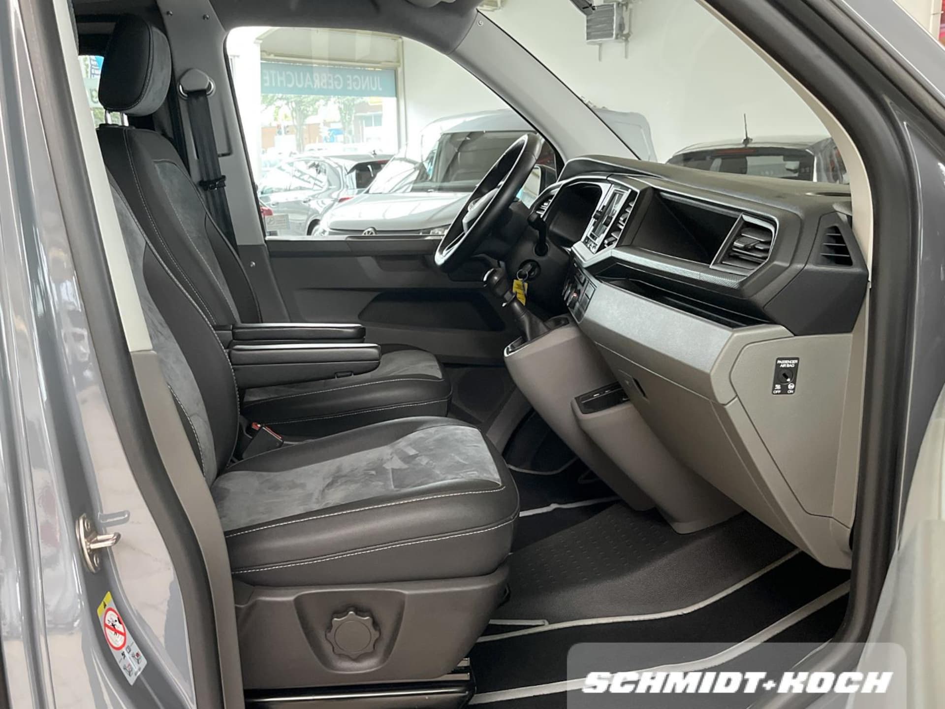 Volkswagen T6.1 Transporter Kasten langer Radstand