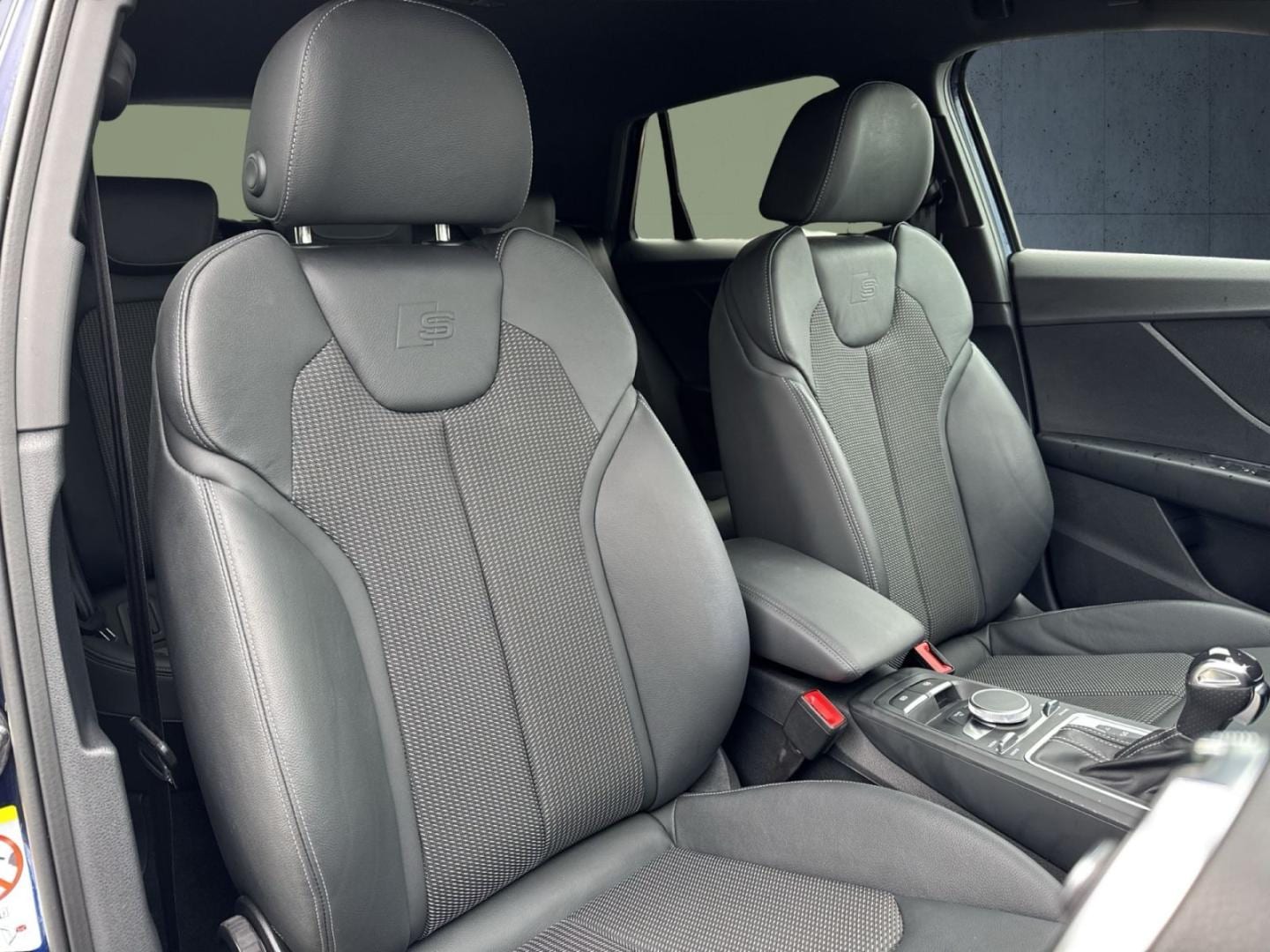 Bild über Audi Q2 S line 40 TFSI quattro S tronic - für weitere Informationen kontaktieren Sie den Audi Partner