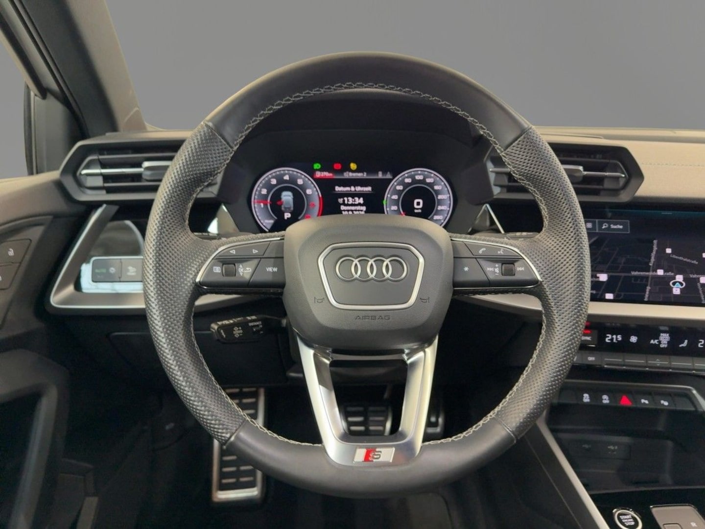 Bild über Audi A3 Sportback S line 35 TFSI S tronic - für weitere Informationen kontaktieren Sie den Audi Partner