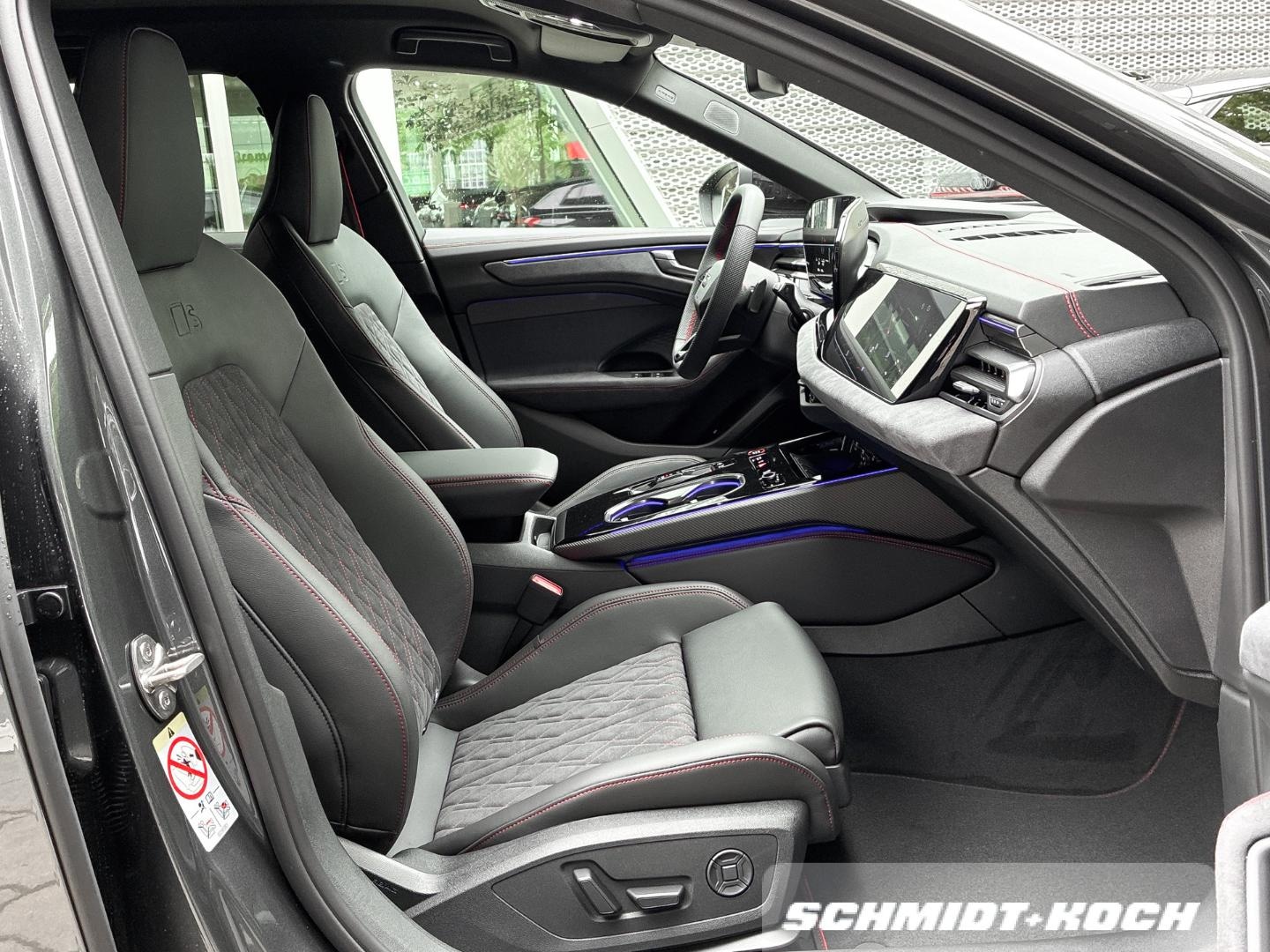 Bild über Audi A6 Avant e-hybrid e-hybrid quattro 220 kW S tronic - für weitere Informationen kontaktieren Sie den Audi Partner