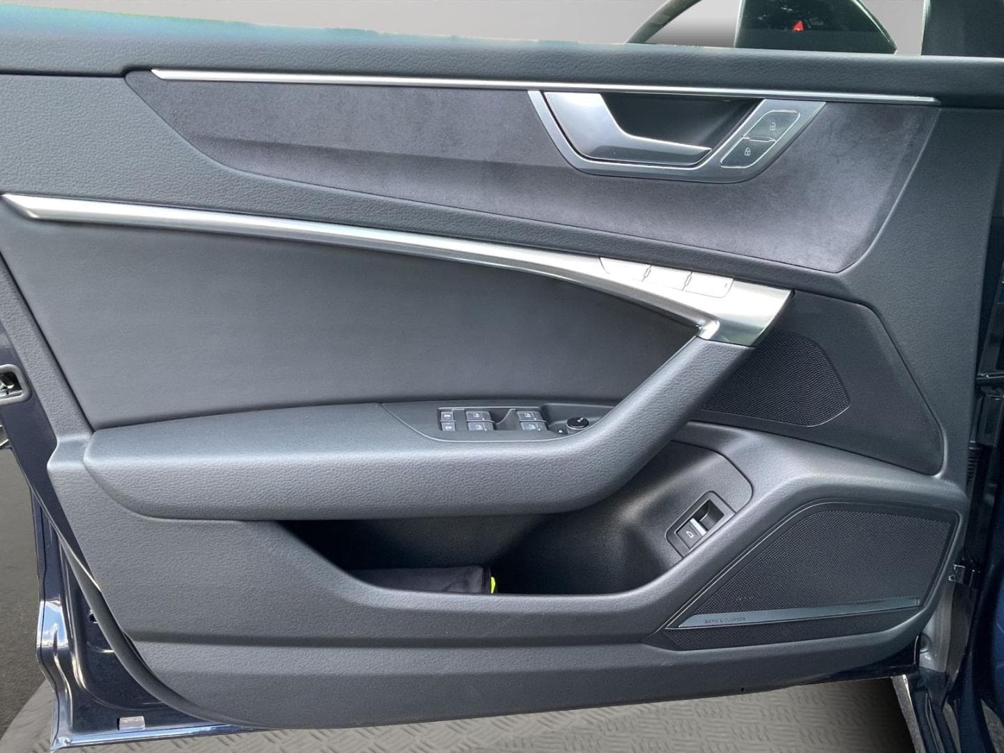 Bild über Audi S6 Limousine TDI quattro tiptronic - für weitere Informationen kontaktieren Sie den Audi Partner