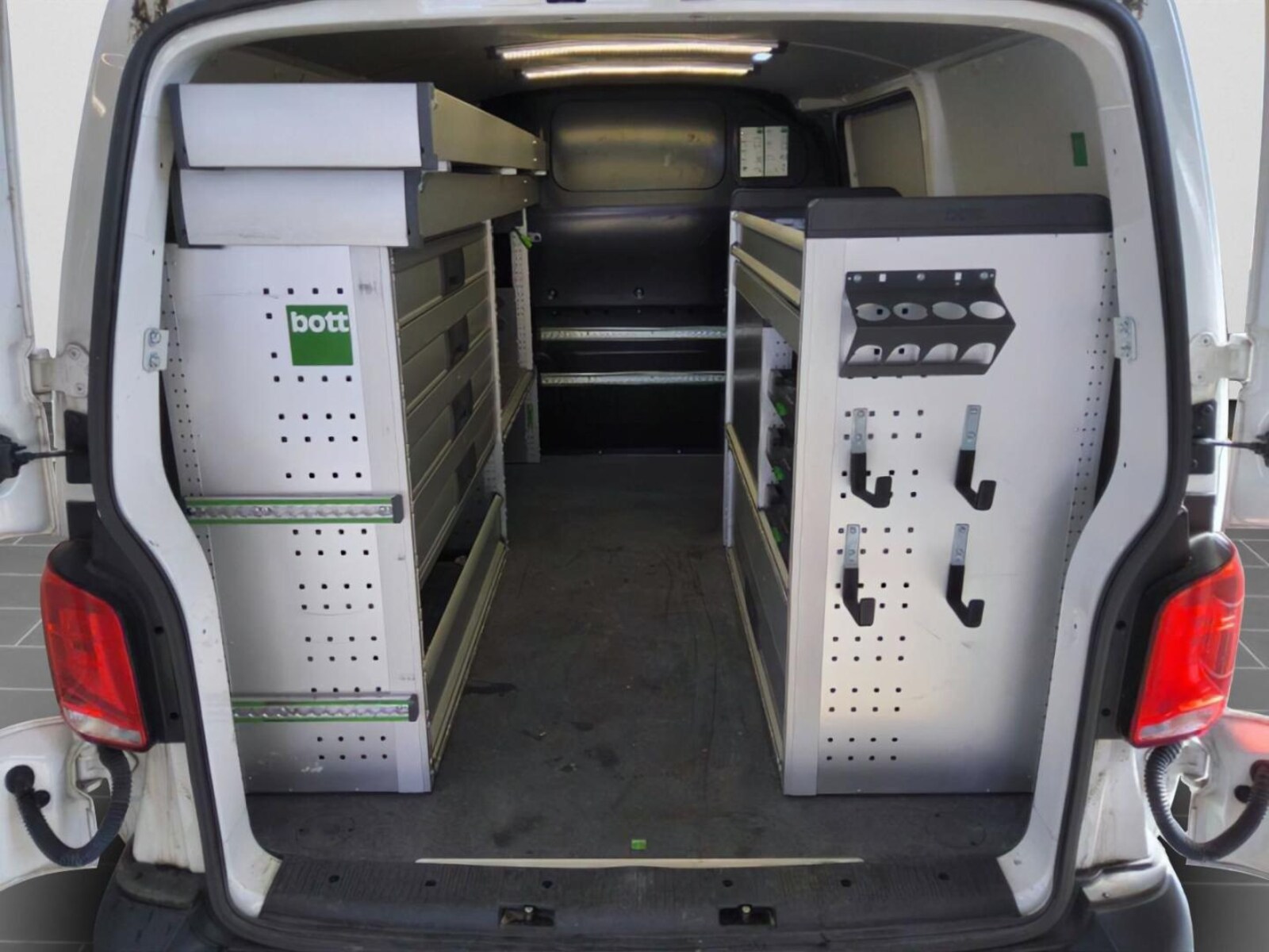 Volkswagen T6.1 Transporter Kasten kurzer Radstand – Bild 8