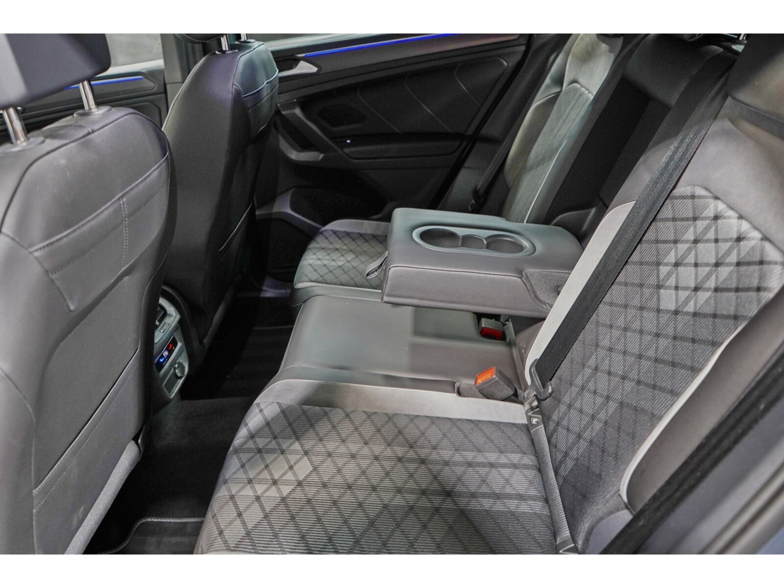 Volkswagen Tiguan – Bild 10