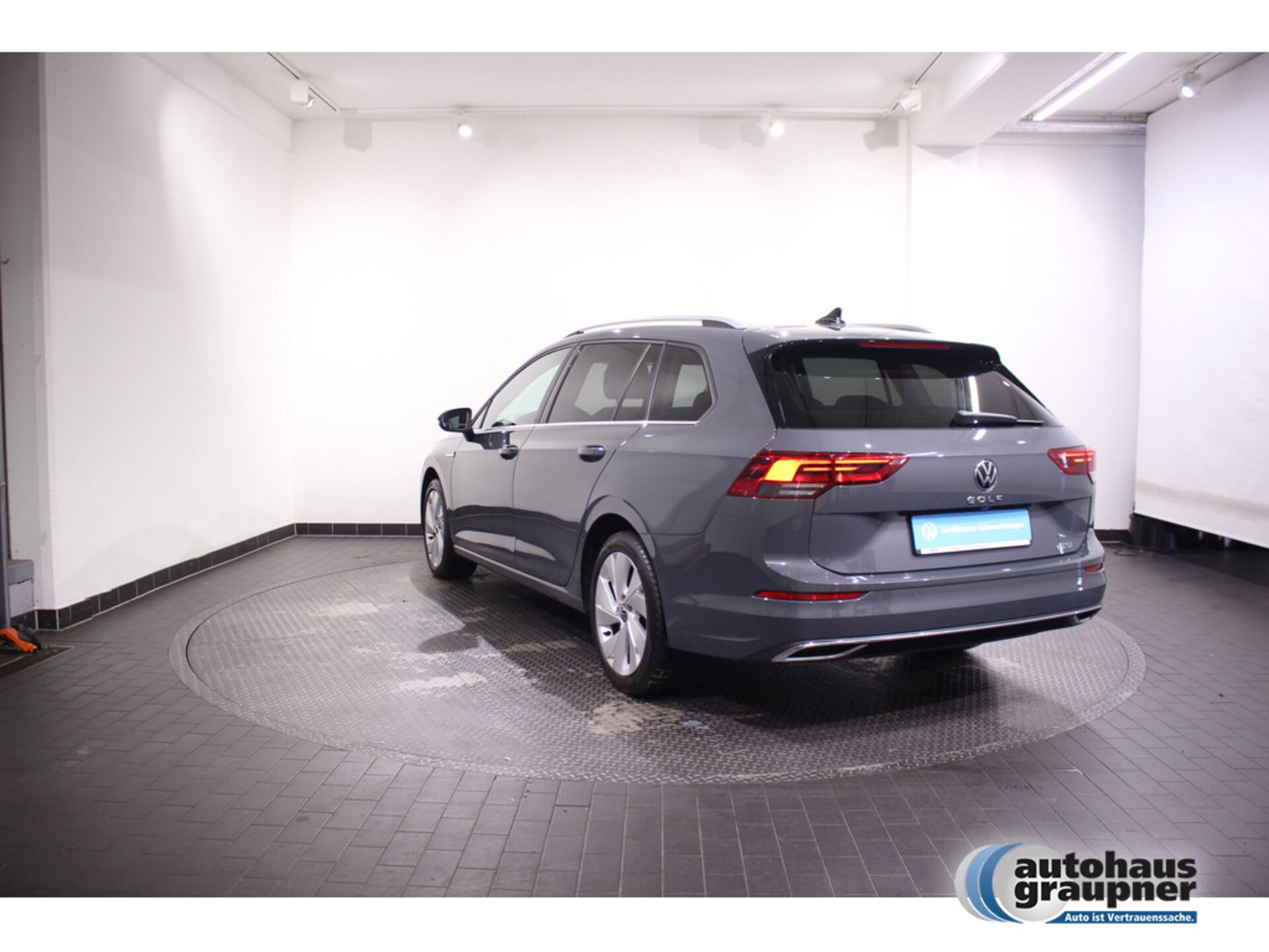 Volkswagen Golf Variant Style