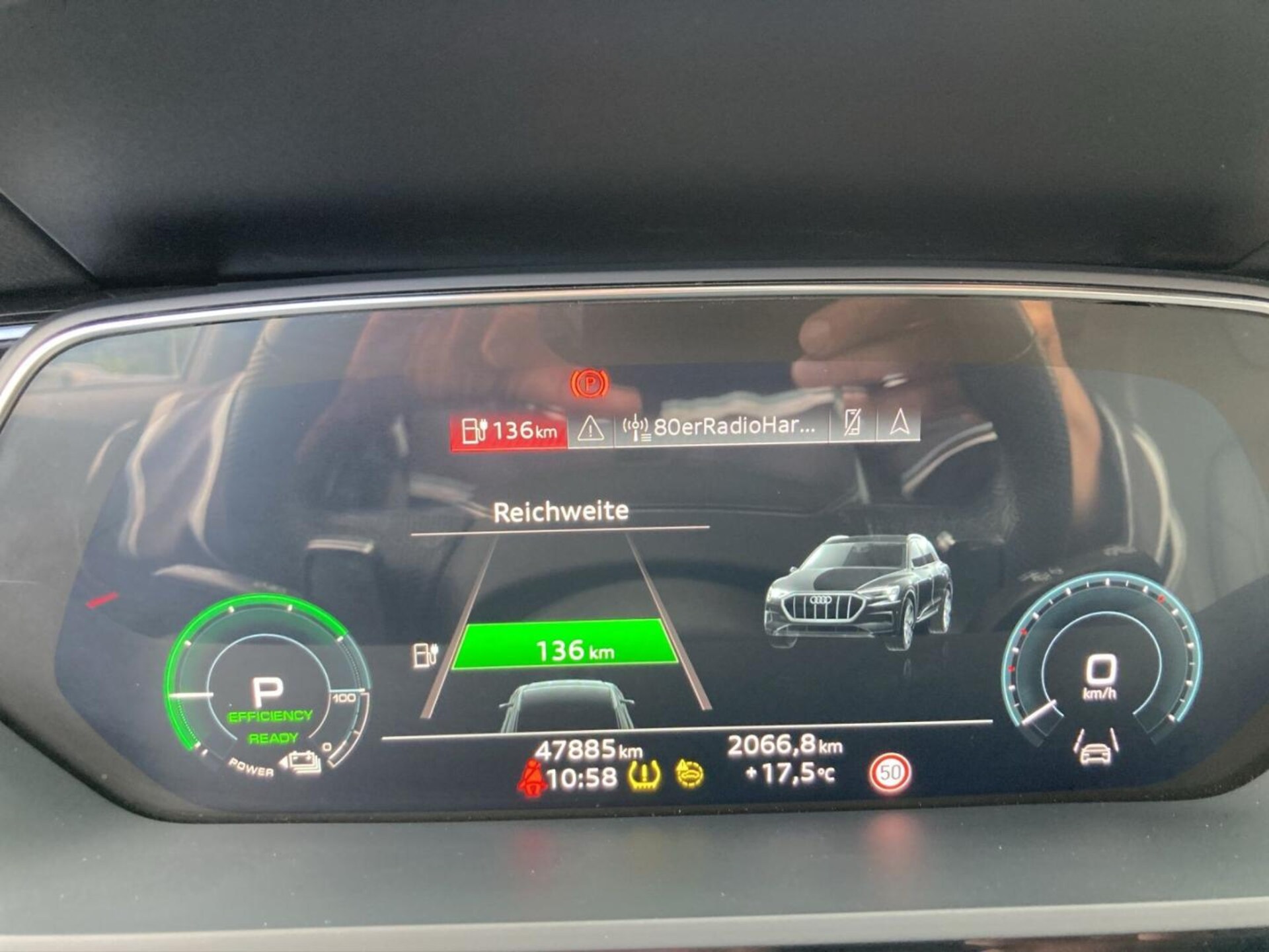 Audi e-tron S line