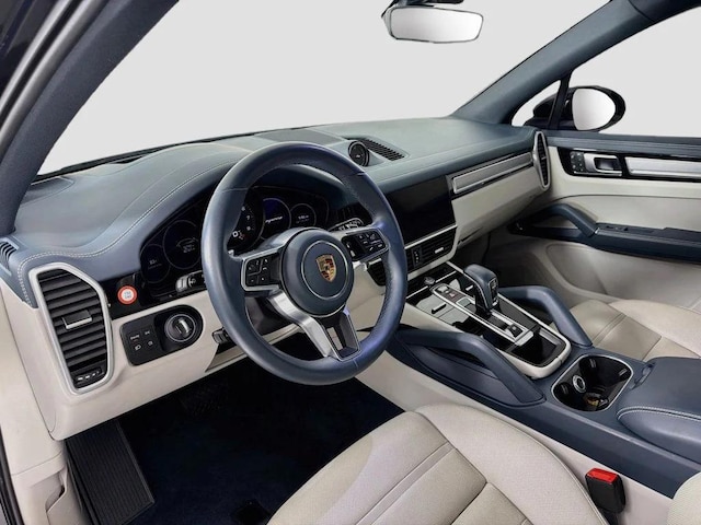 2023 Porsche Cayenne Hybrid