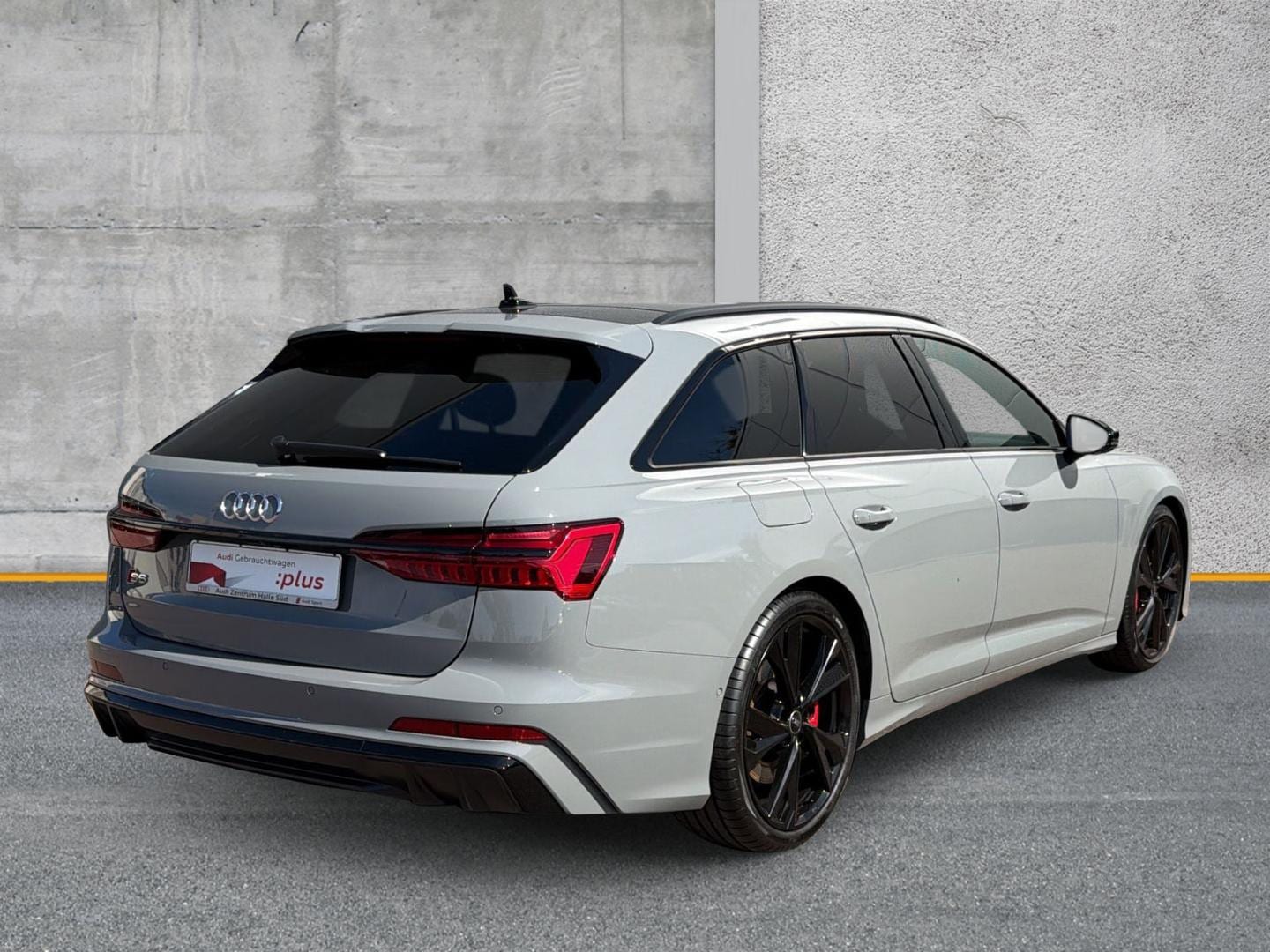 Bild über Audi S6 Avant TDI quattro tiptronic - für weitere Informationen kontaktieren Sie den Audi Partner