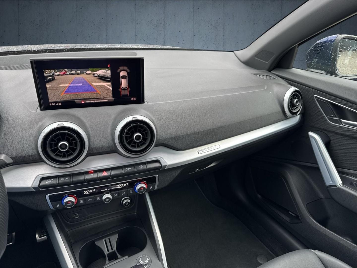 Bild über Audi Q2 S line 40 TFSI quattro S tronic - für weitere Informationen kontaktieren Sie den Audi Partner