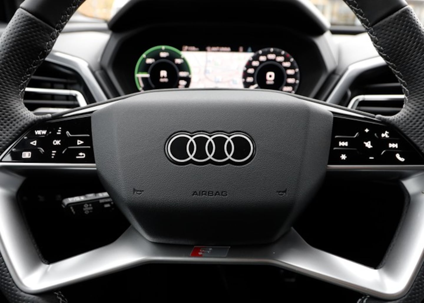 Bild über Audi Q4 Sportback e-tron 40 e-tron - für weitere Informationen kontaktieren Sie den Audi Partner