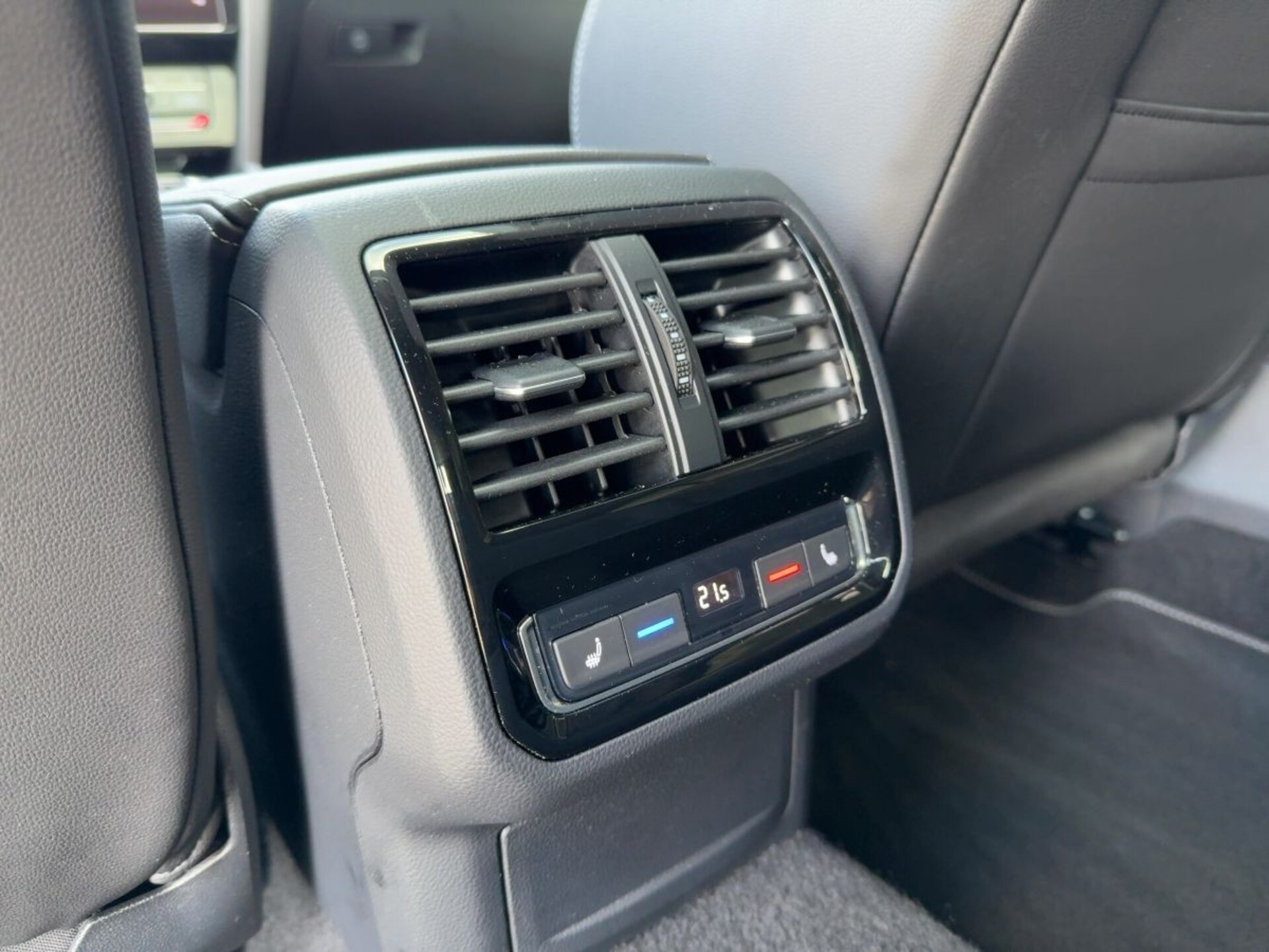 Volkswagen Arteon R-Line