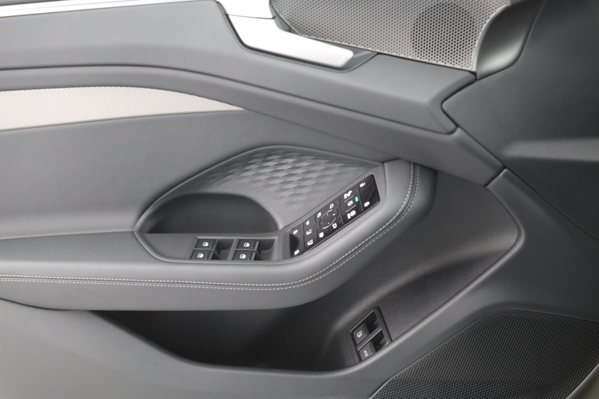 Audi A6 Avant e-hybrid