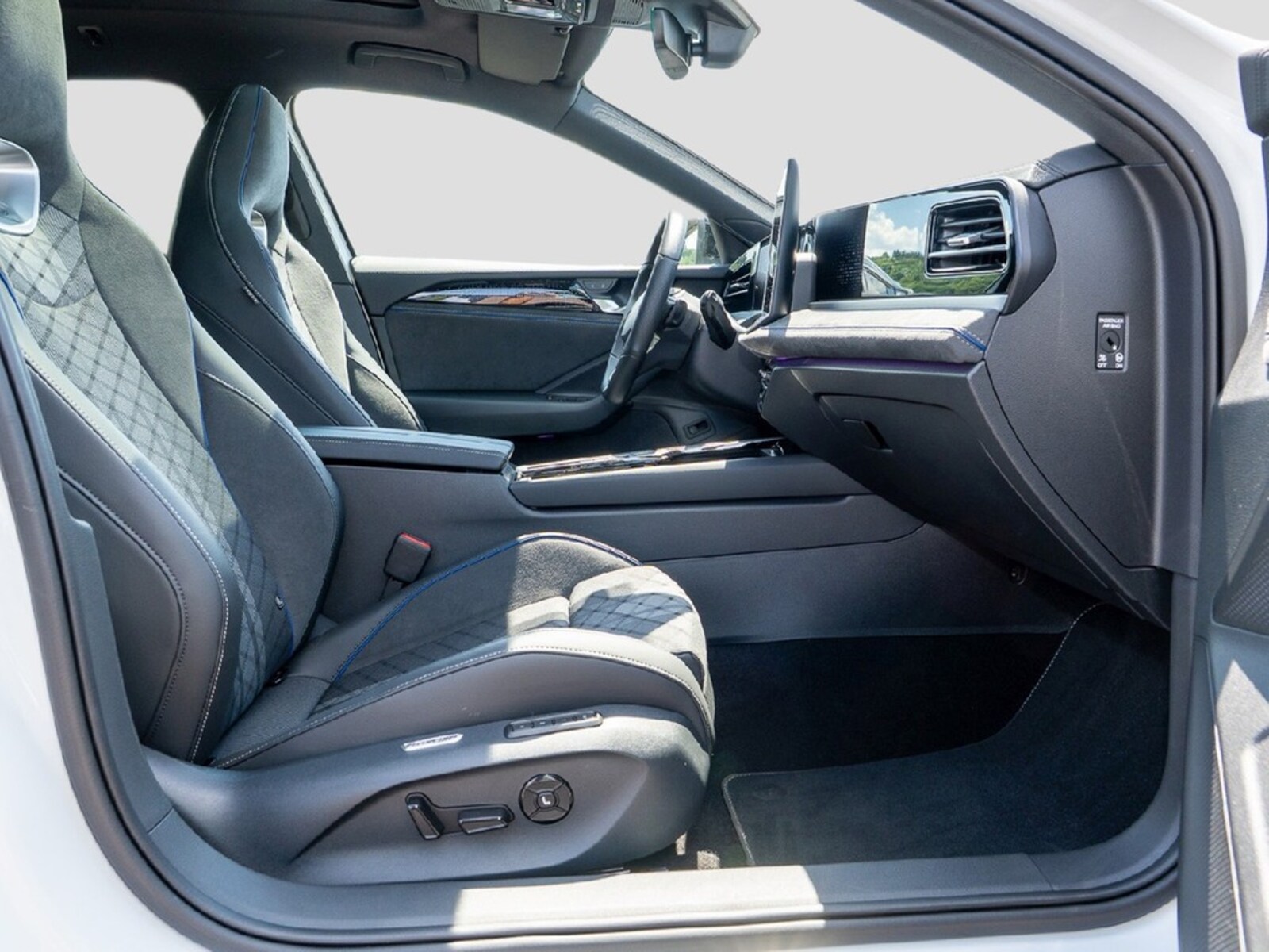 Volkswagen Passat – Bild 7