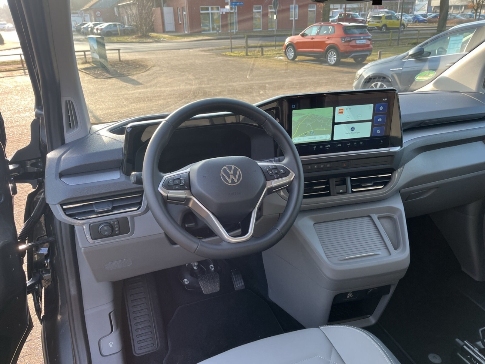 Volkswagen Caravelle – Bild 8