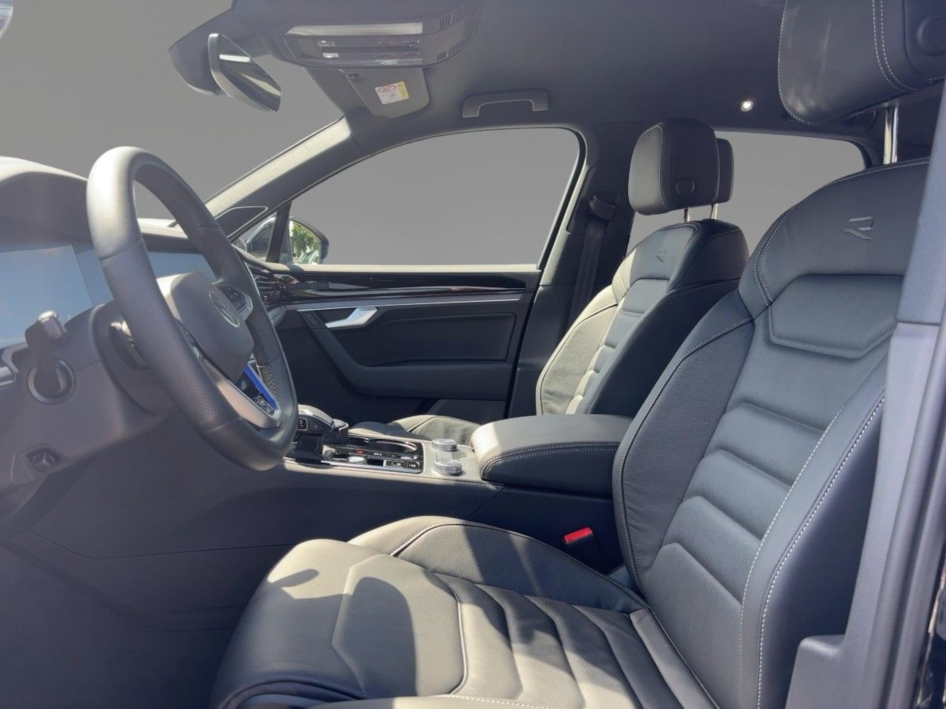 Volkswagen Touareg R