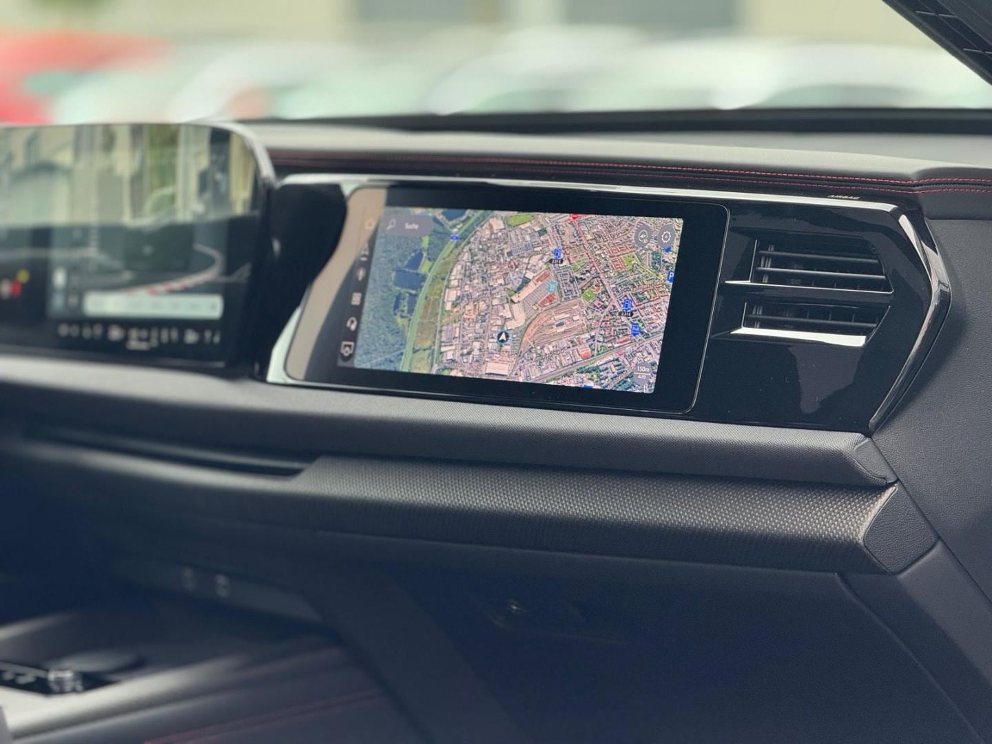 Bild über Audi Q7 SUV TDI quattro 220 kW tiptronic - für weitere Informationen kontaktieren Sie den Audi Partner