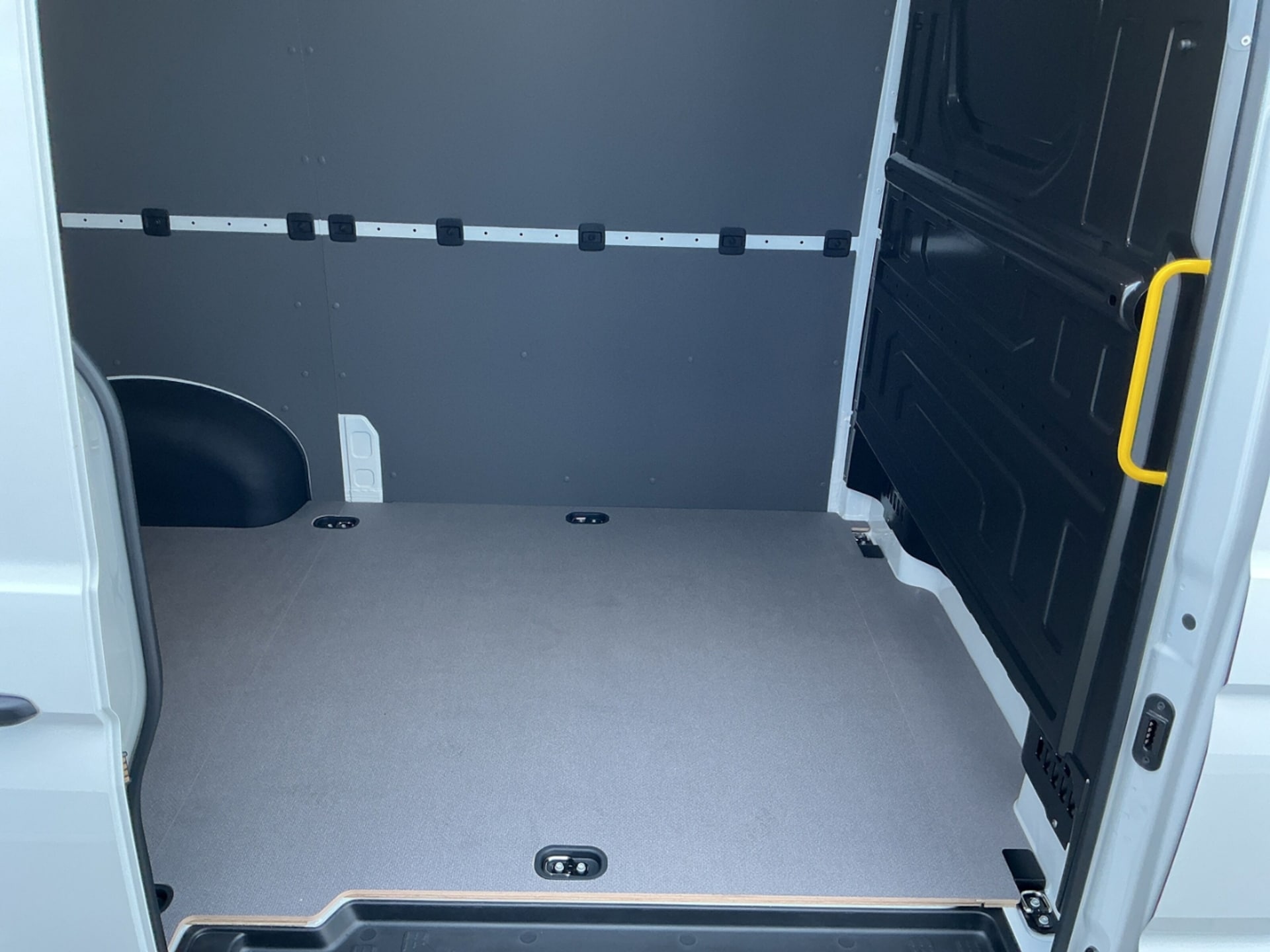 Volkswagen Crafter Kasten mittlerer Radstand