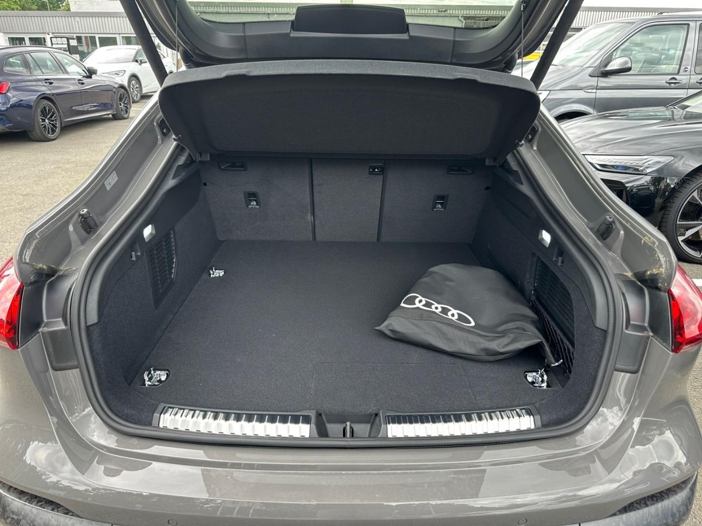 Bild über Audi RS 5 Limousine TFSI quattro 470 kW tiptronic - für weitere Informationen kontaktieren Sie den Audi Partner