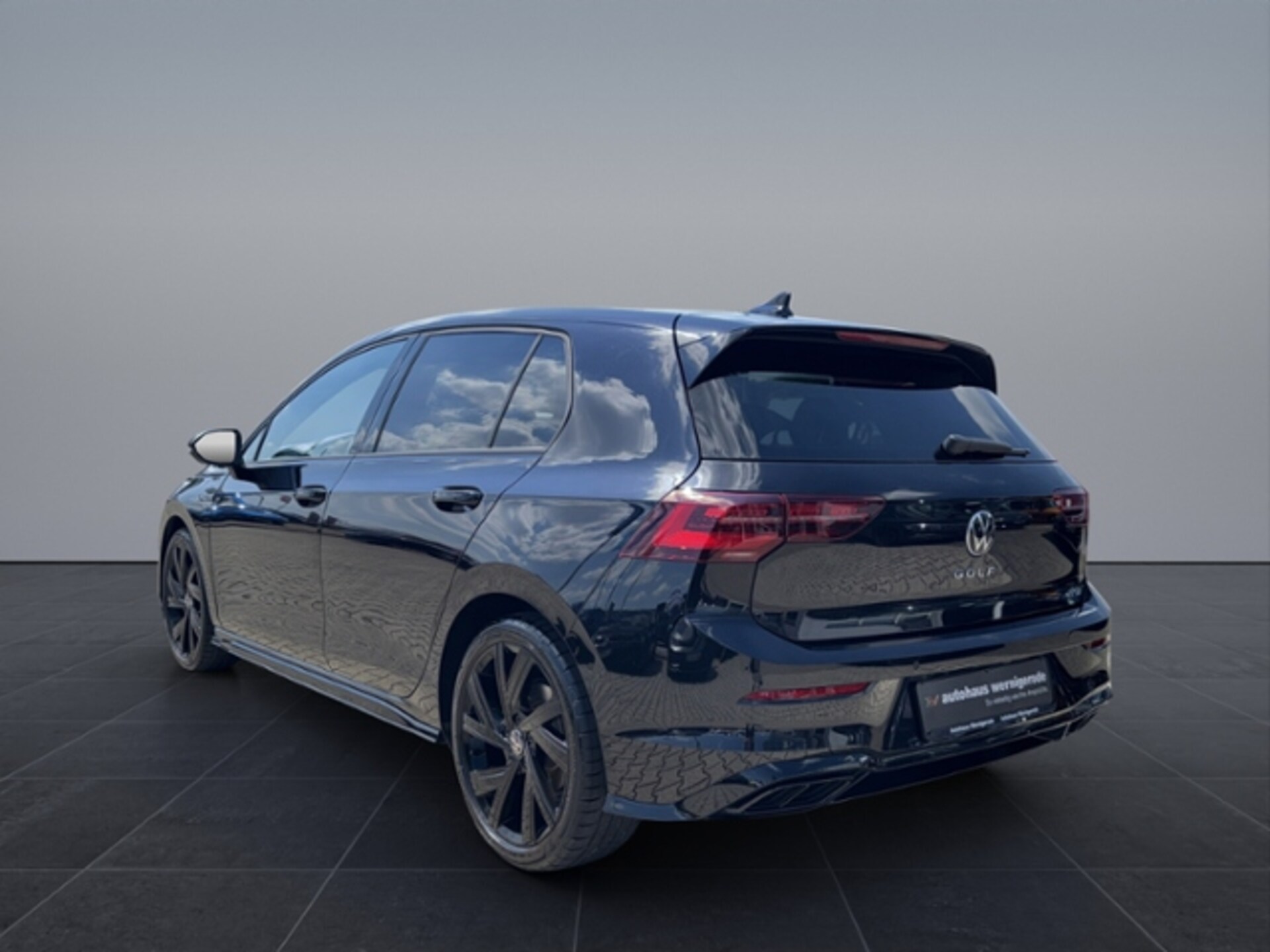 Volkswagen Golf R-Line