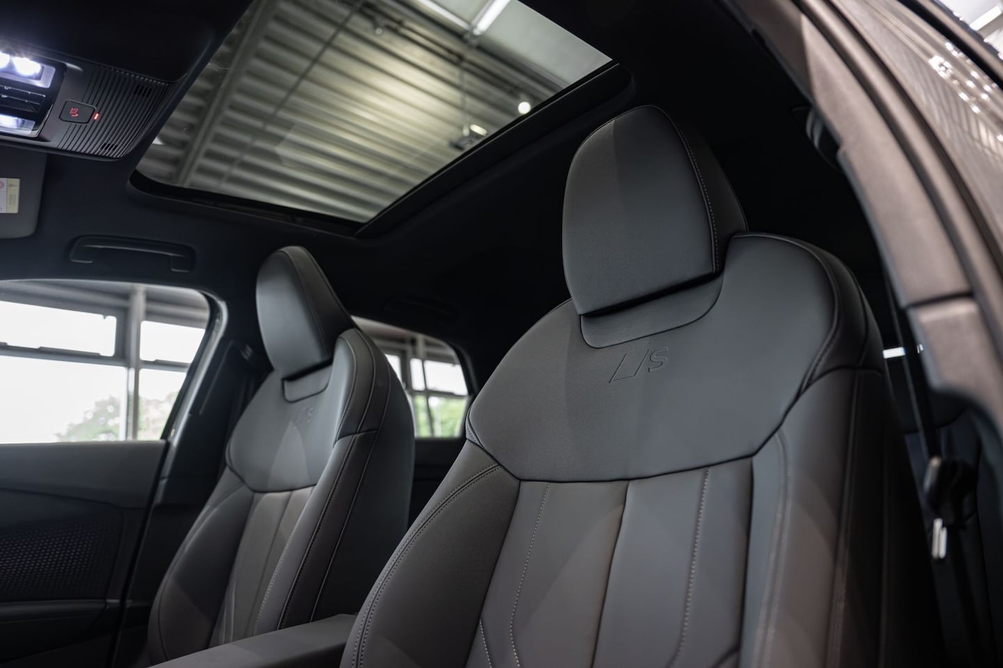 Bild über Audi Q3 Sportback TFSI quattro 195 kW S tronic - für weitere Informationen kontaktieren Sie den Audi Partner