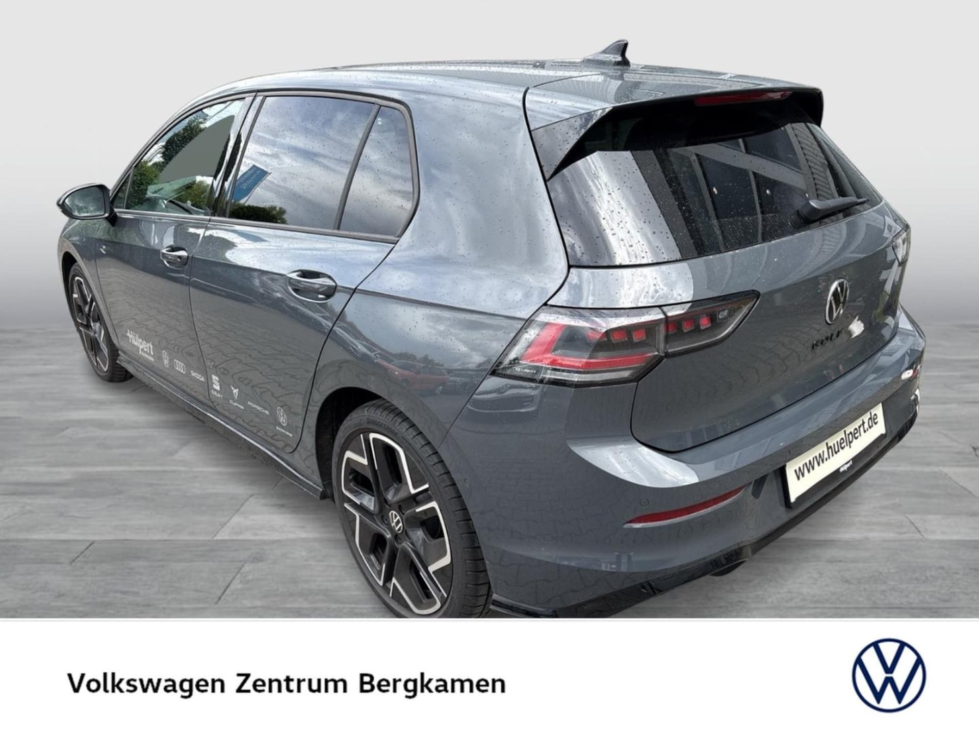 Volkswagen Golf R-Line