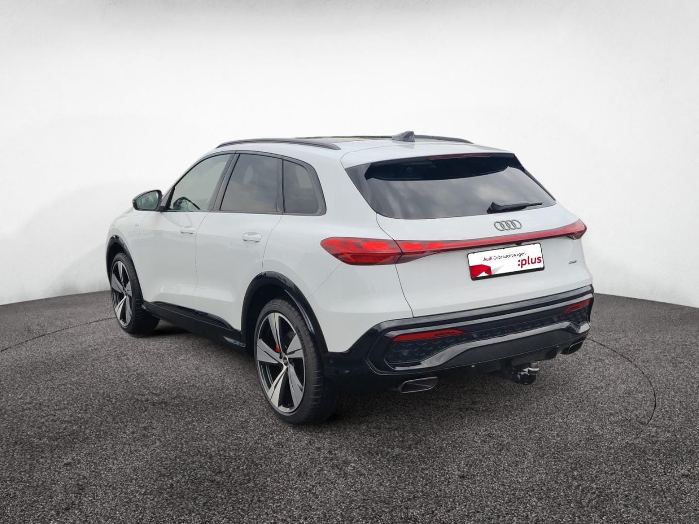 Bild über Audi Q5 SUV TFSI quattro 150 kW S tronic - für weitere Informationen kontaktieren Sie den Audi Partner