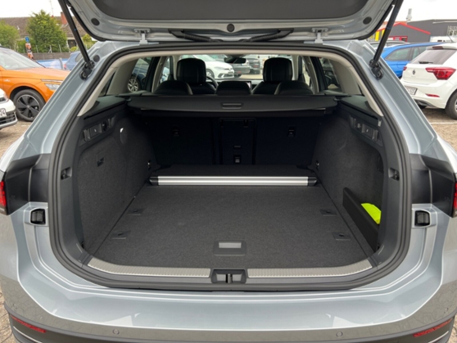 Volkswagen Passat – Bild 9