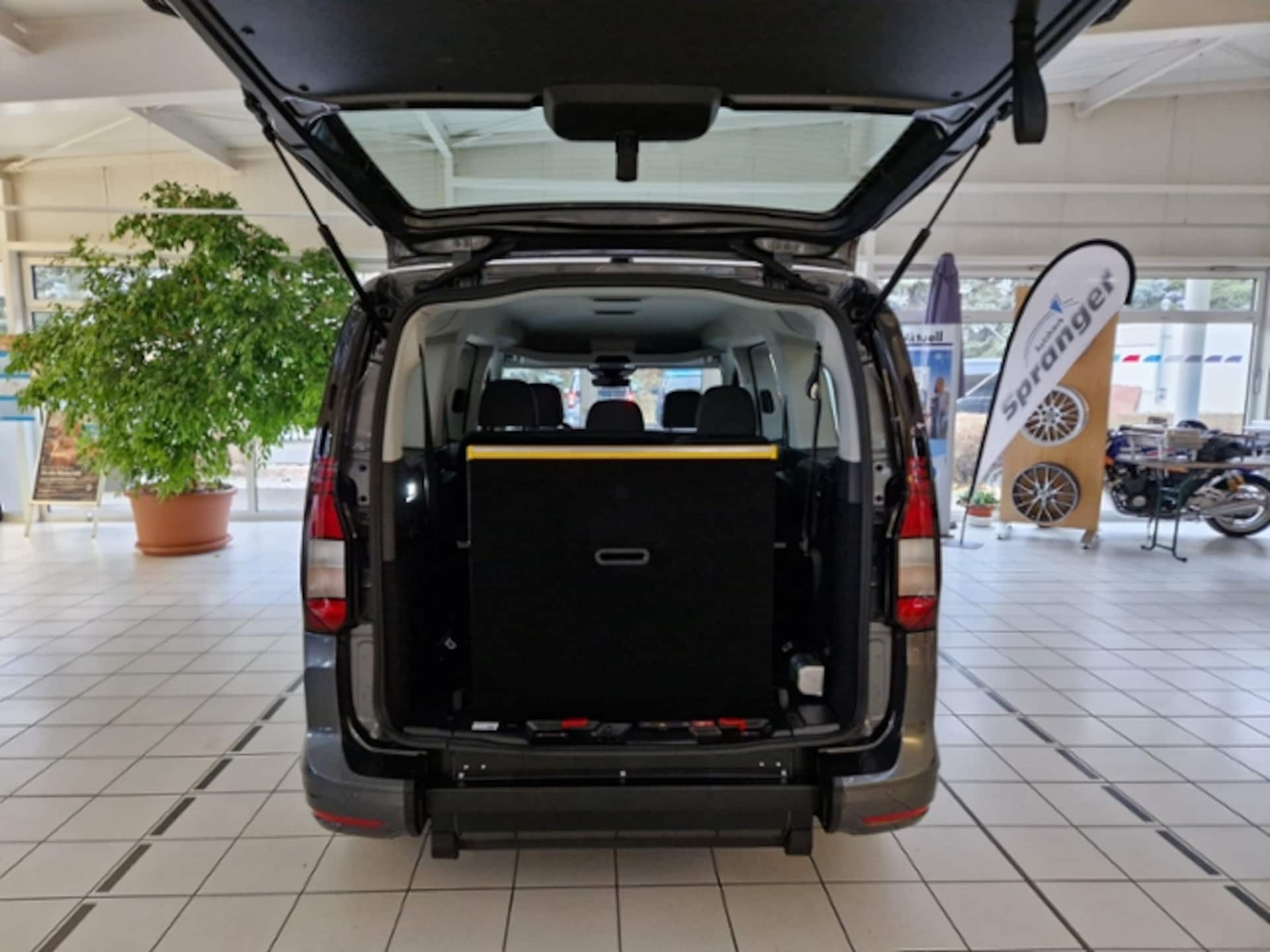 Volkswagen Caddy Maxi Basis-Modell