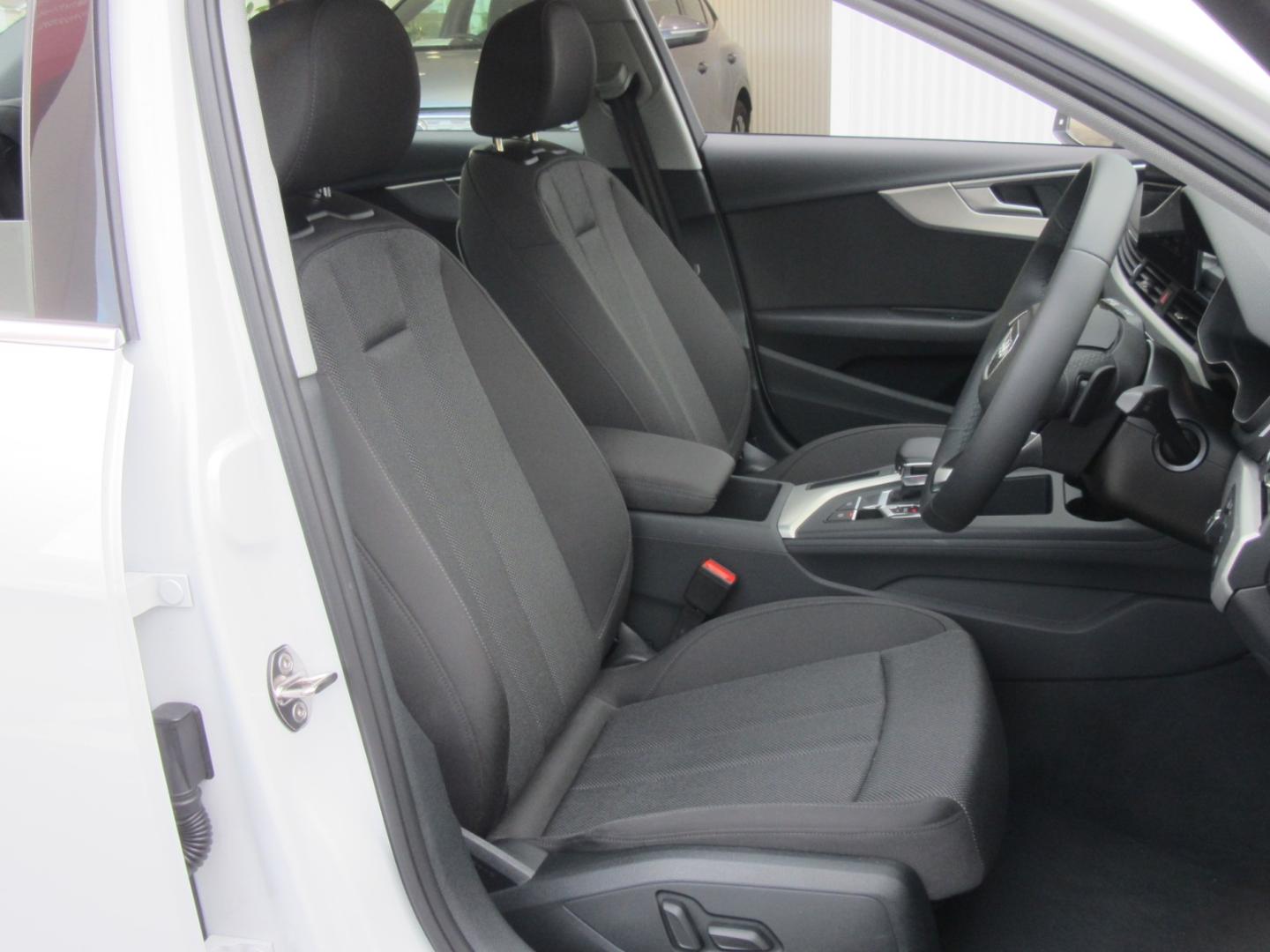 Image about Audi A4 Sedan 35 TDI advanced 120(163) kW(PS) S tronic