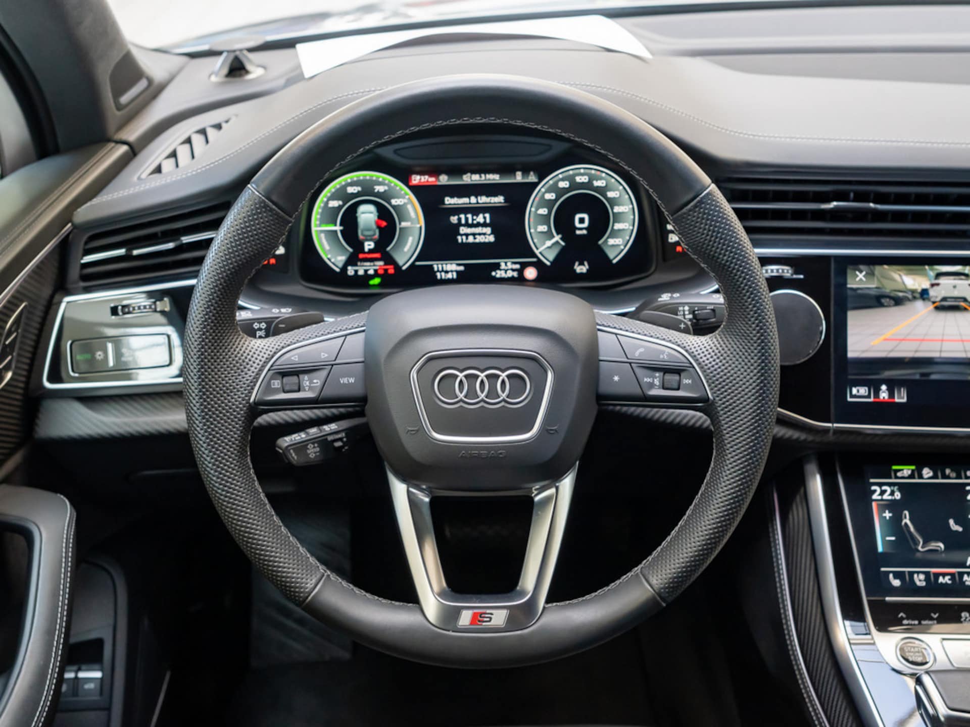 Audi Q7 SUV TFSI e S line